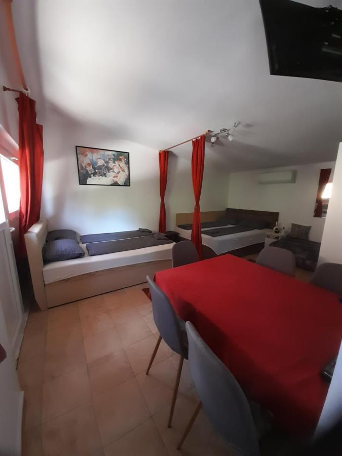 Апартаменти Lelle Lelke Apartmanhaz Балатонлелле Екстер'єр фото