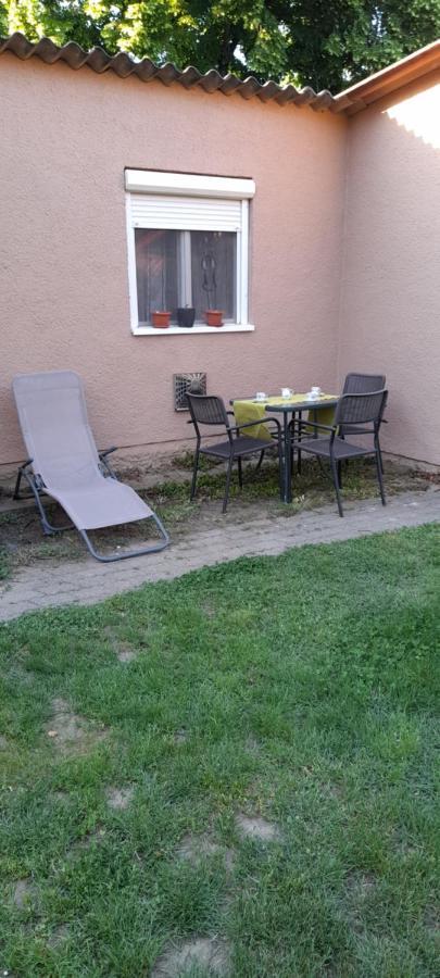 Апартаменти Lelle Lelke Apartmanhaz Балатонлелле Екстер'єр фото