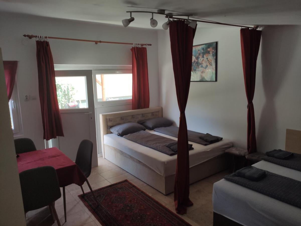 Апартаменти Lelle Lelke Apartmanhaz Балатонлелле Екстер'єр фото
